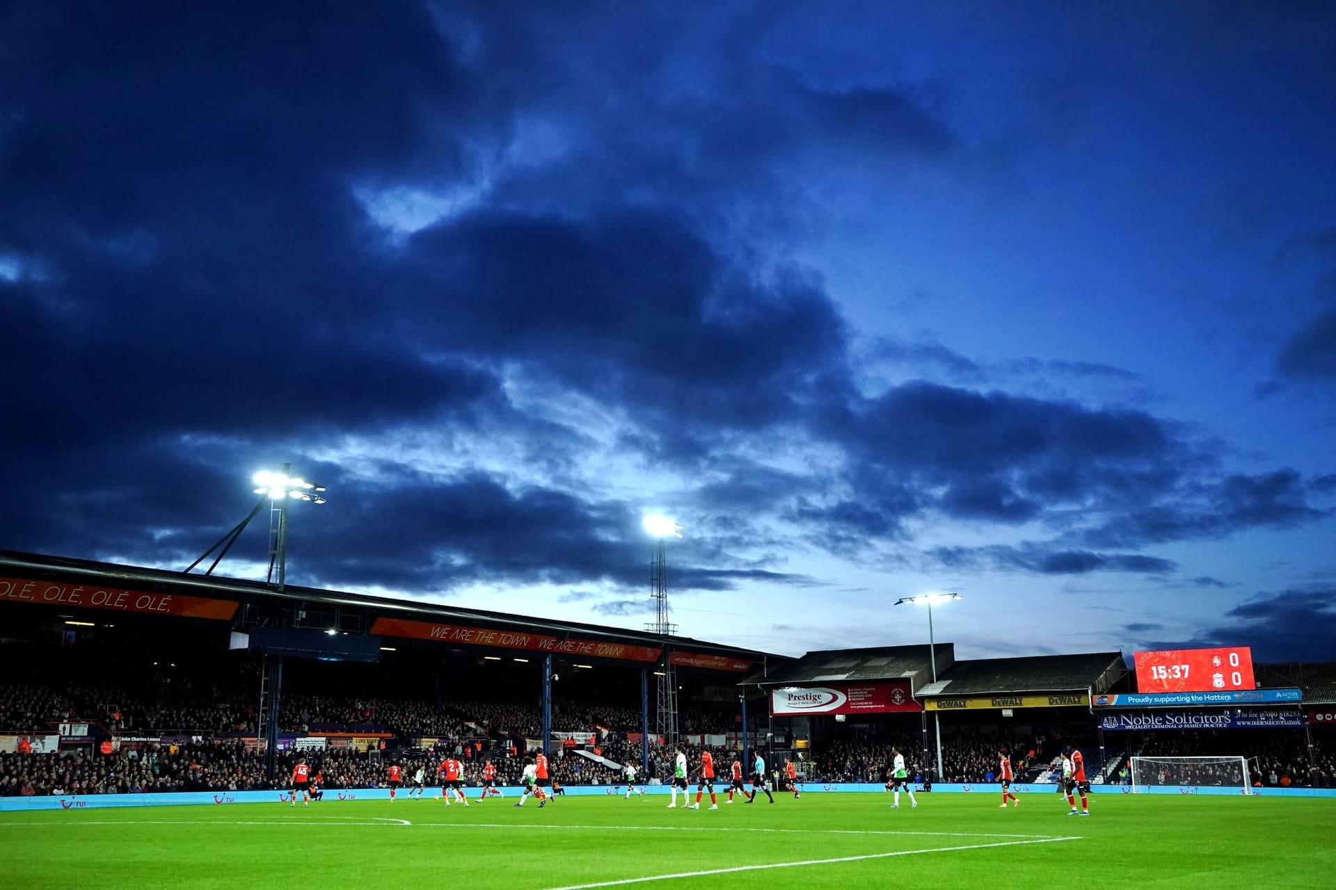 Luton Town - FC Liverpool