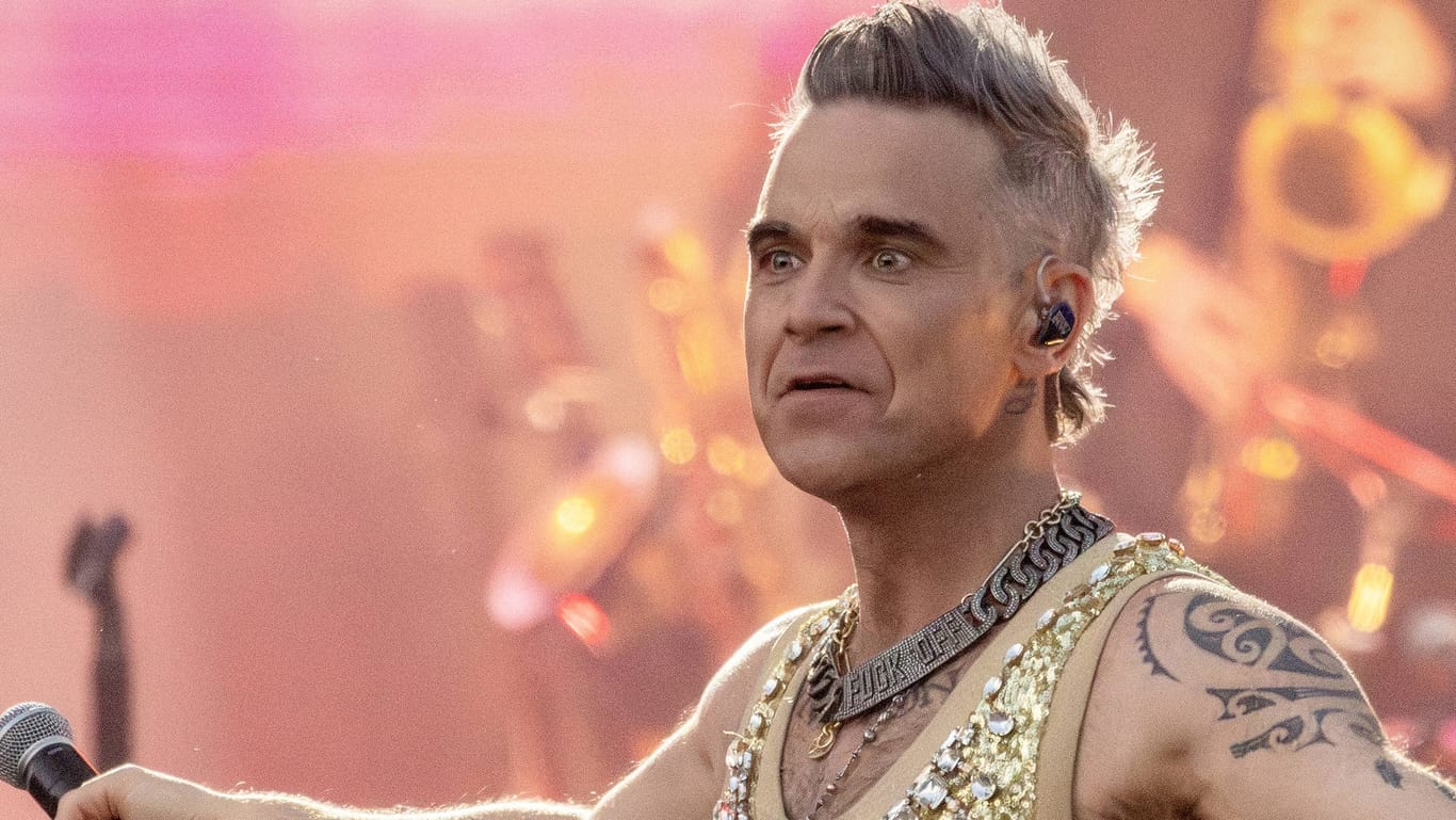Robbie Williams: Ein Fan ist auf seinem Konzert gestorben.