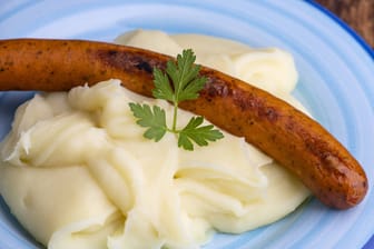 Kartoffelbrei (Symbolbild): Die Beilage kann mit einfachen Mitteln zum Geschmackserlebnis werden.