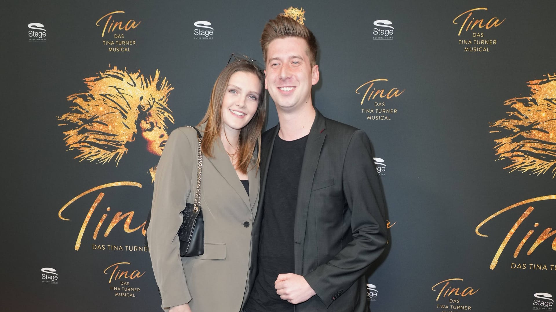 Robin Leutner mit seiner Ehefrau Deborah bei der Premiere des Tina-Turner-Musicals in Stuttgart (Archivbild)
