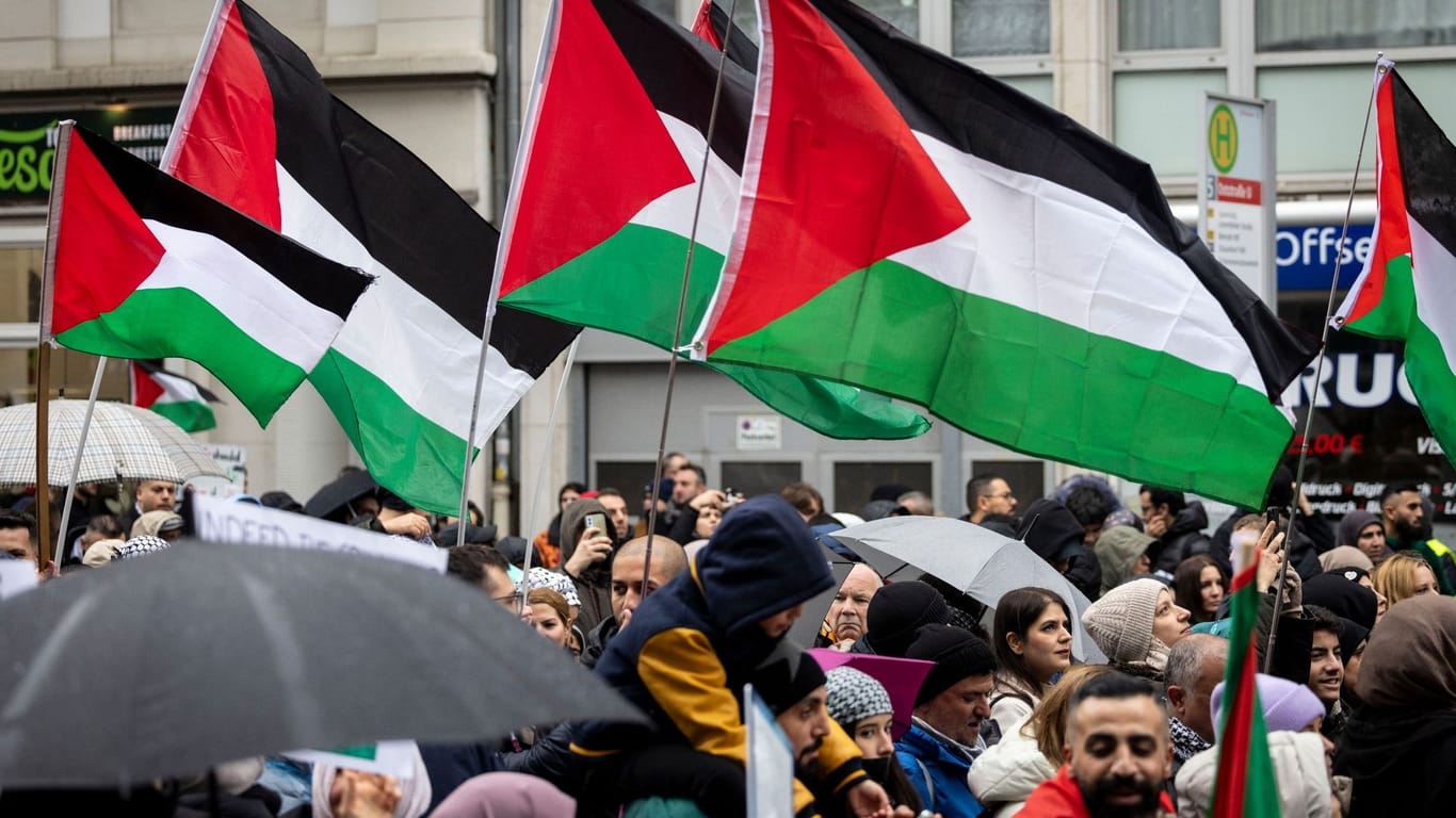 Pro-Palästina-Kundgebung in Düsseldorf