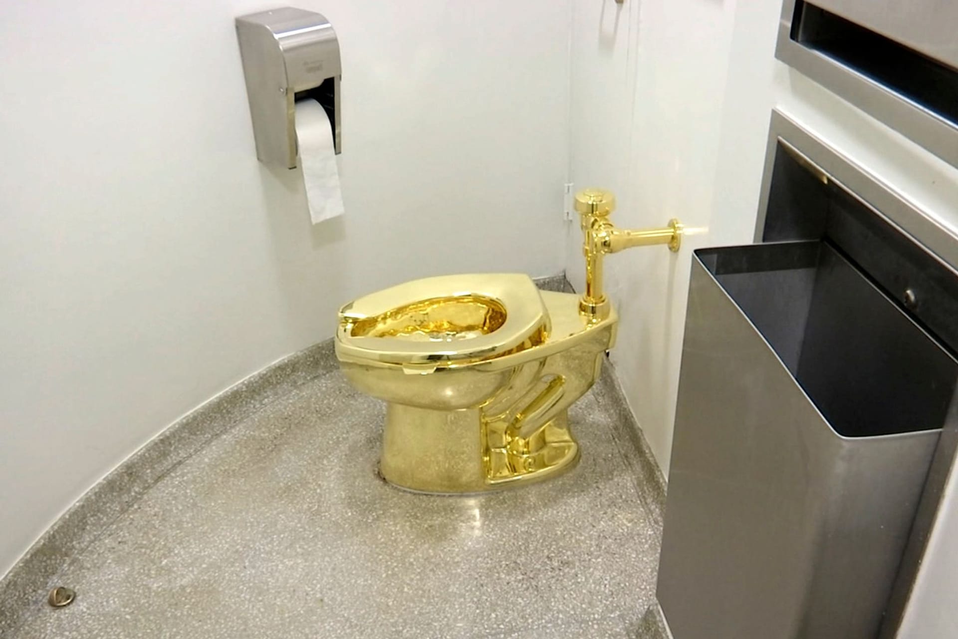 Klo aus Gold