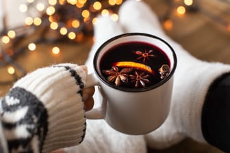 Glühwein (Symbolbild): Nicht immer überzeugt der Geschmack von fertigem Glühwein.
