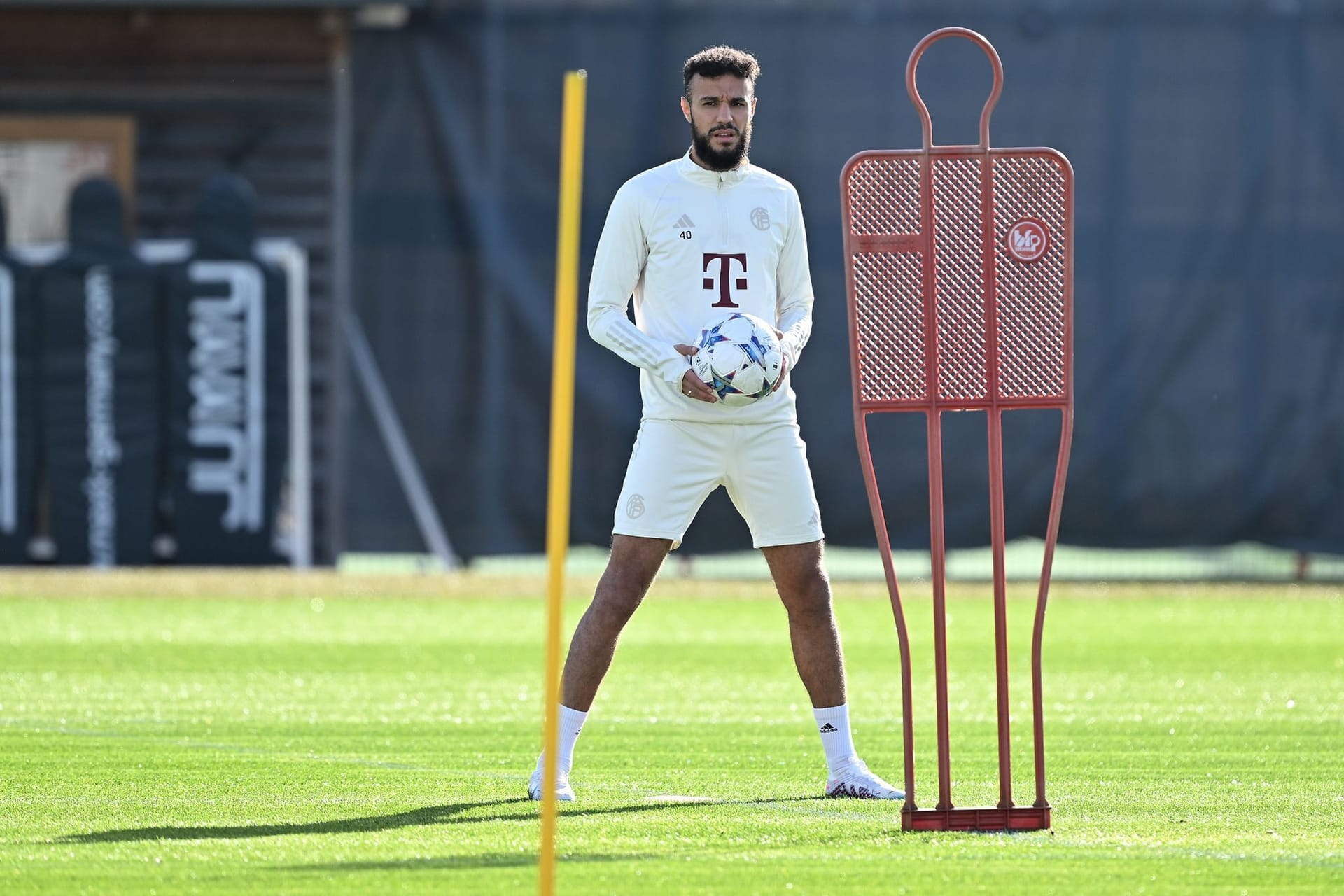 Noussair Mazraoui