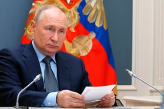 Wladimir Putin, Russlands Präsident: Entscheidende Aspekte lässt der Kremlchef in seiner Propaganda einfach aus.