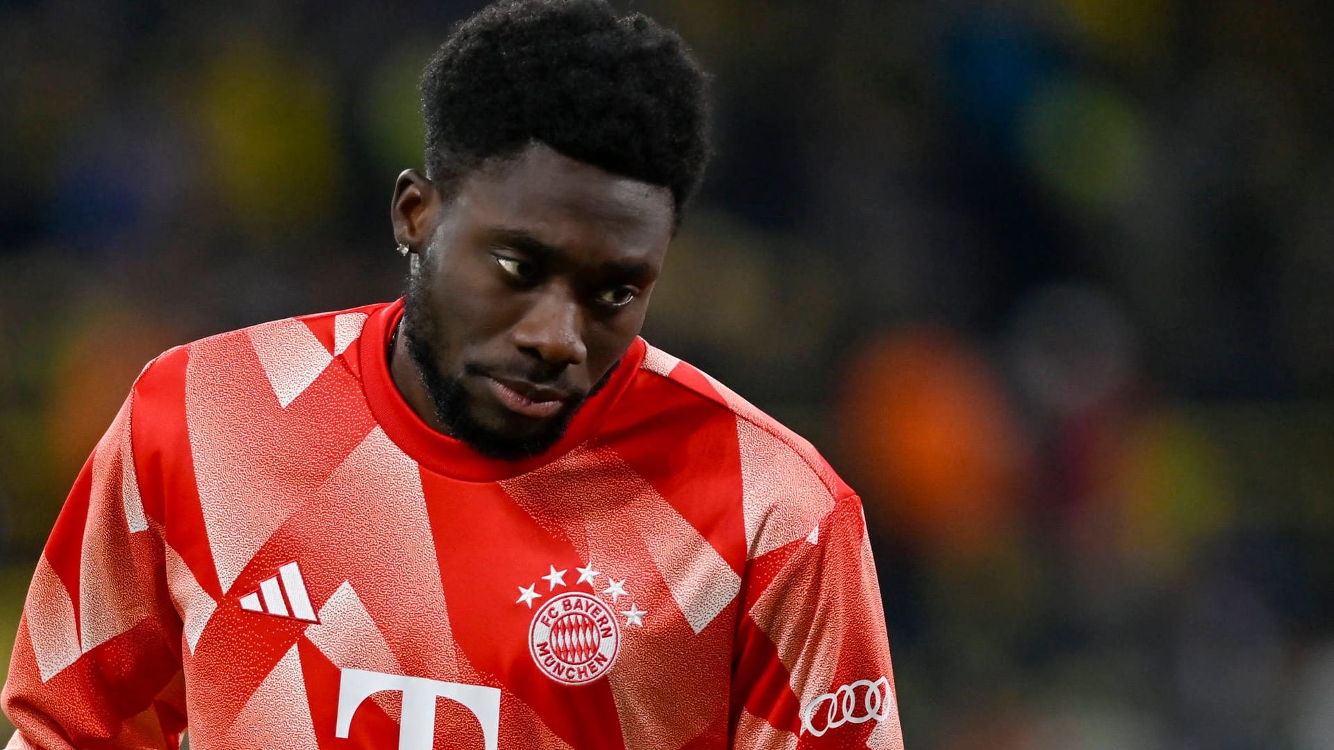 Alphonso Davies: Der Vertrag des Kanadiers läuft bis 2025.