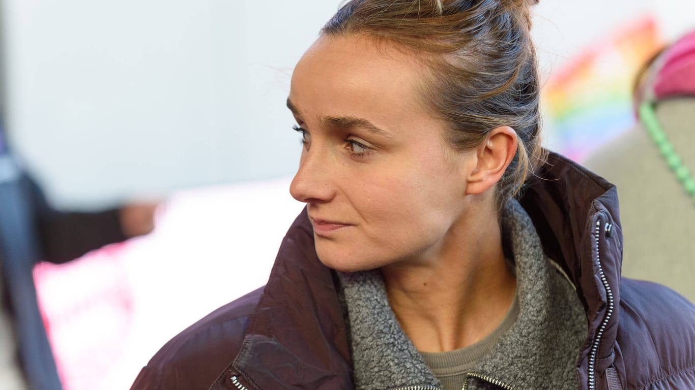 Lina Magull: Die Bayern-Spielerin blickt auf ein persönlich schwieriges Jahr zurück. Lina Magull: Die Bayern-Spielerin blickt auf ein persönlich schwieriges Jahr zurück.