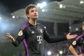 Enttäuscht: Thomas Müller und der FC Bayern flogen aus dem DFB-Pokal.