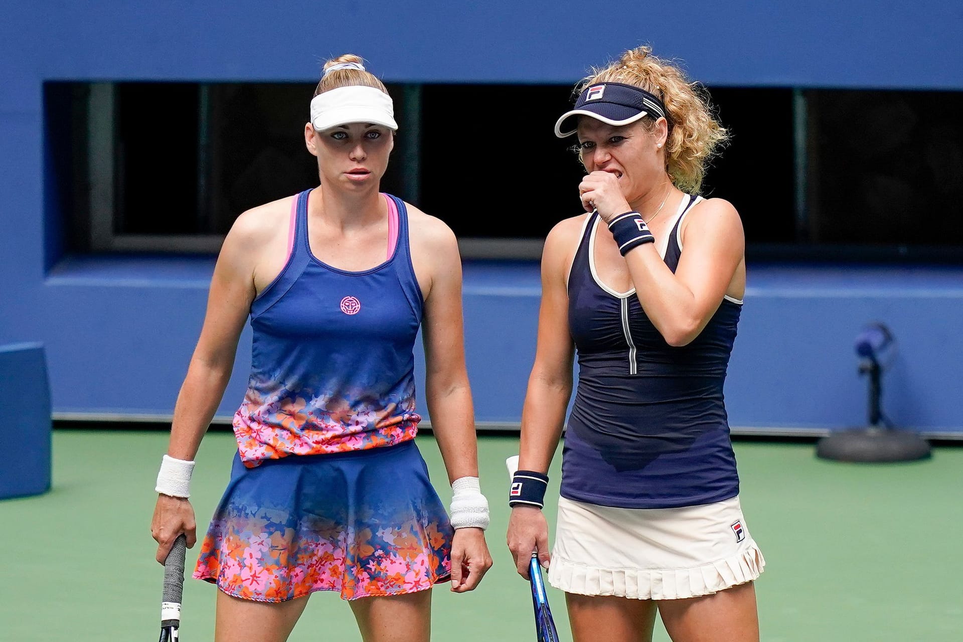 Vera Swonarewa und Laura Siegemund