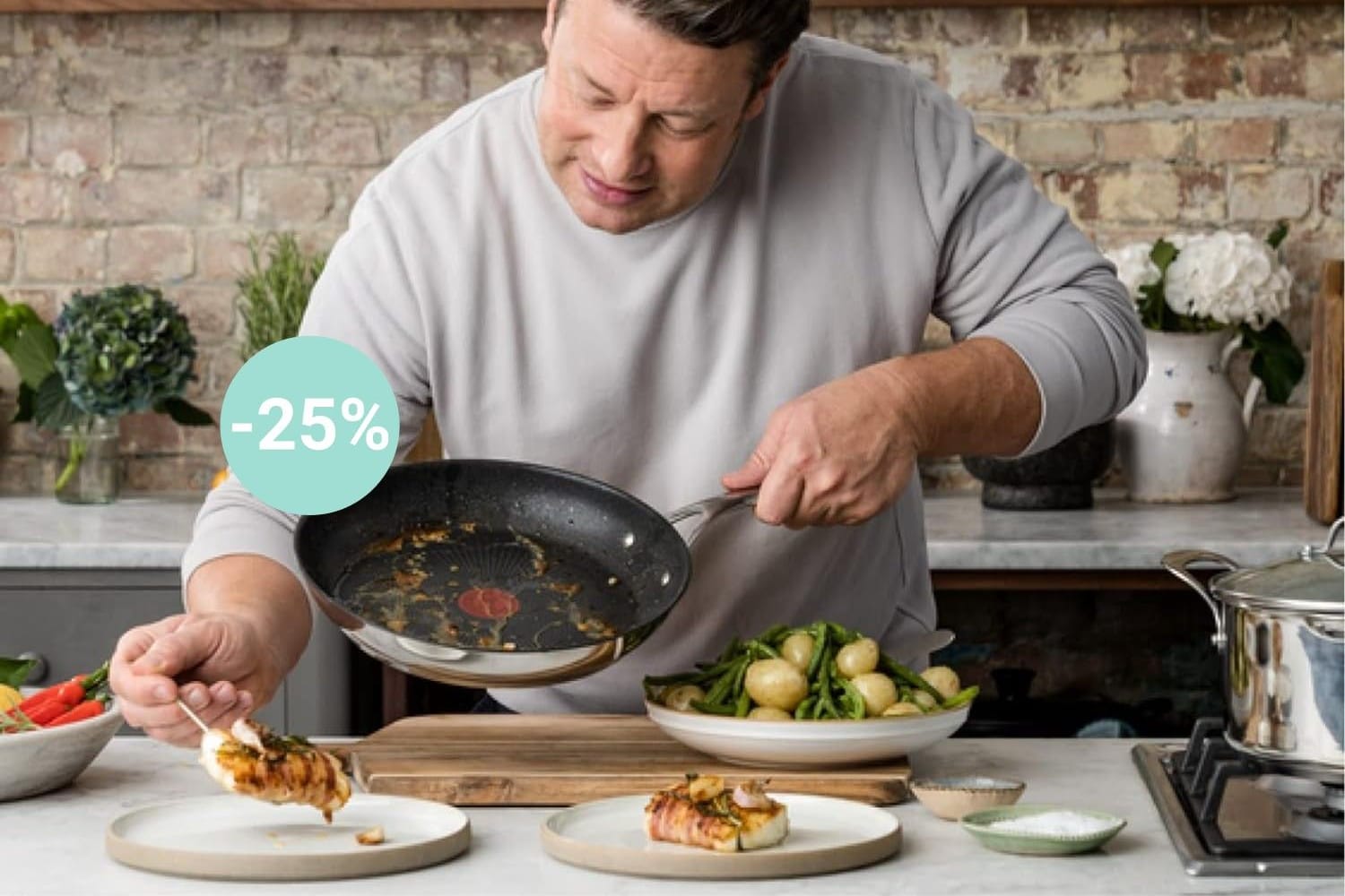 Black Friday bei Amazon: Der Onlineriese reduziert Jamie-Oliver-Pfanne von Tefal radikal.