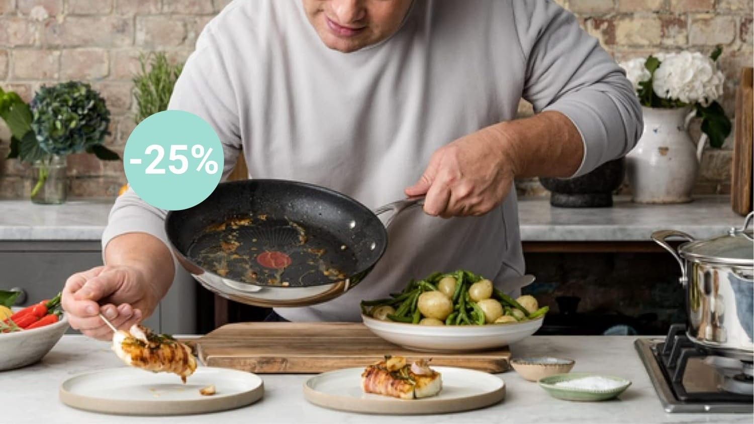 Black Friday bei Amazon: Der Onlineriese reduziert Jamie-Oliver-Pfanne von Tefal radikal.