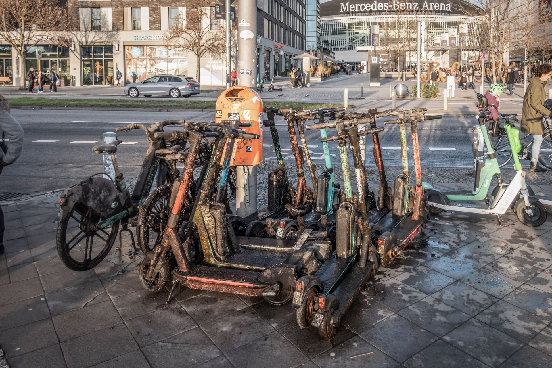 E-Scooter aus der Spree geborgen