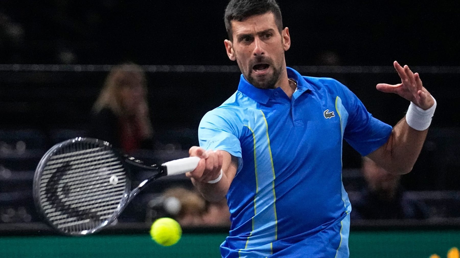 Tennis Djokovic kämpft sich ins Finale von ParisBercy