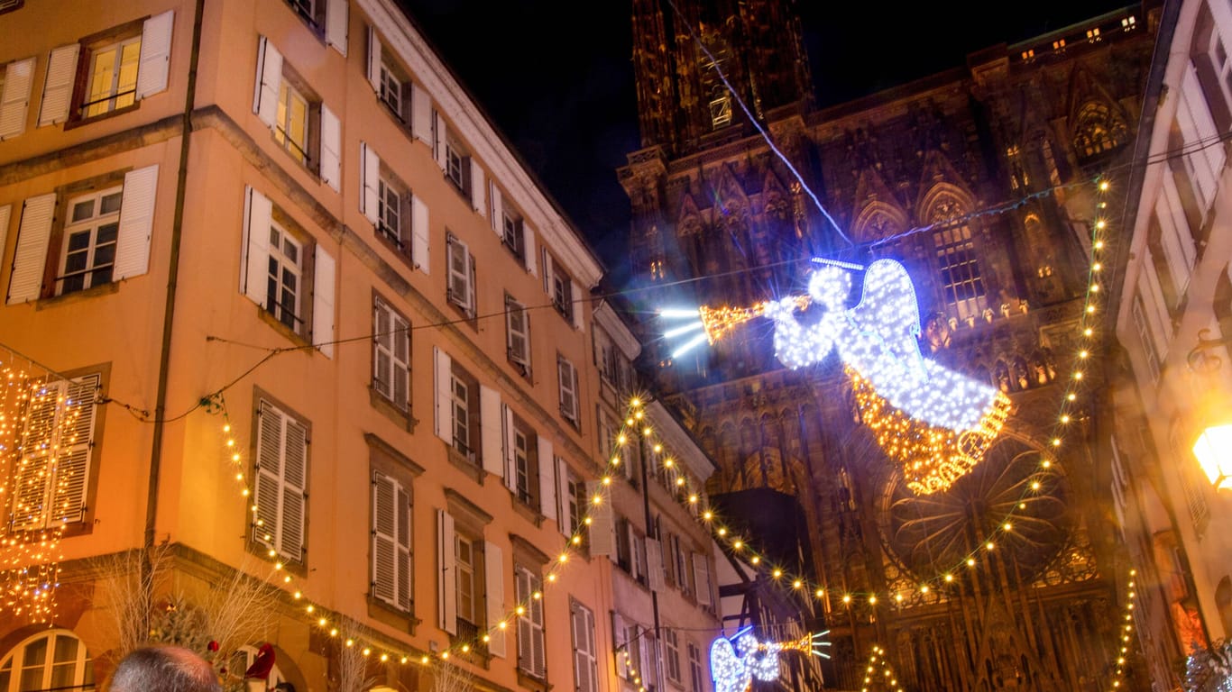 Straßburg zur Weihnachtszeit (Archivbild): Der Weihnachtsmarkt soll in diesem Jahr besonders überwacht werden.