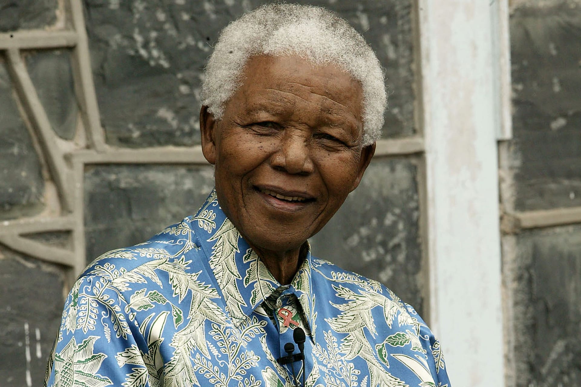 Nelson Mandela: Der Stammesoberhaupt der Tembu adoptierte den damals neunjährigen ehemaligen Präsidenten von Südafrika nachdem dessen Vater verstarb.
