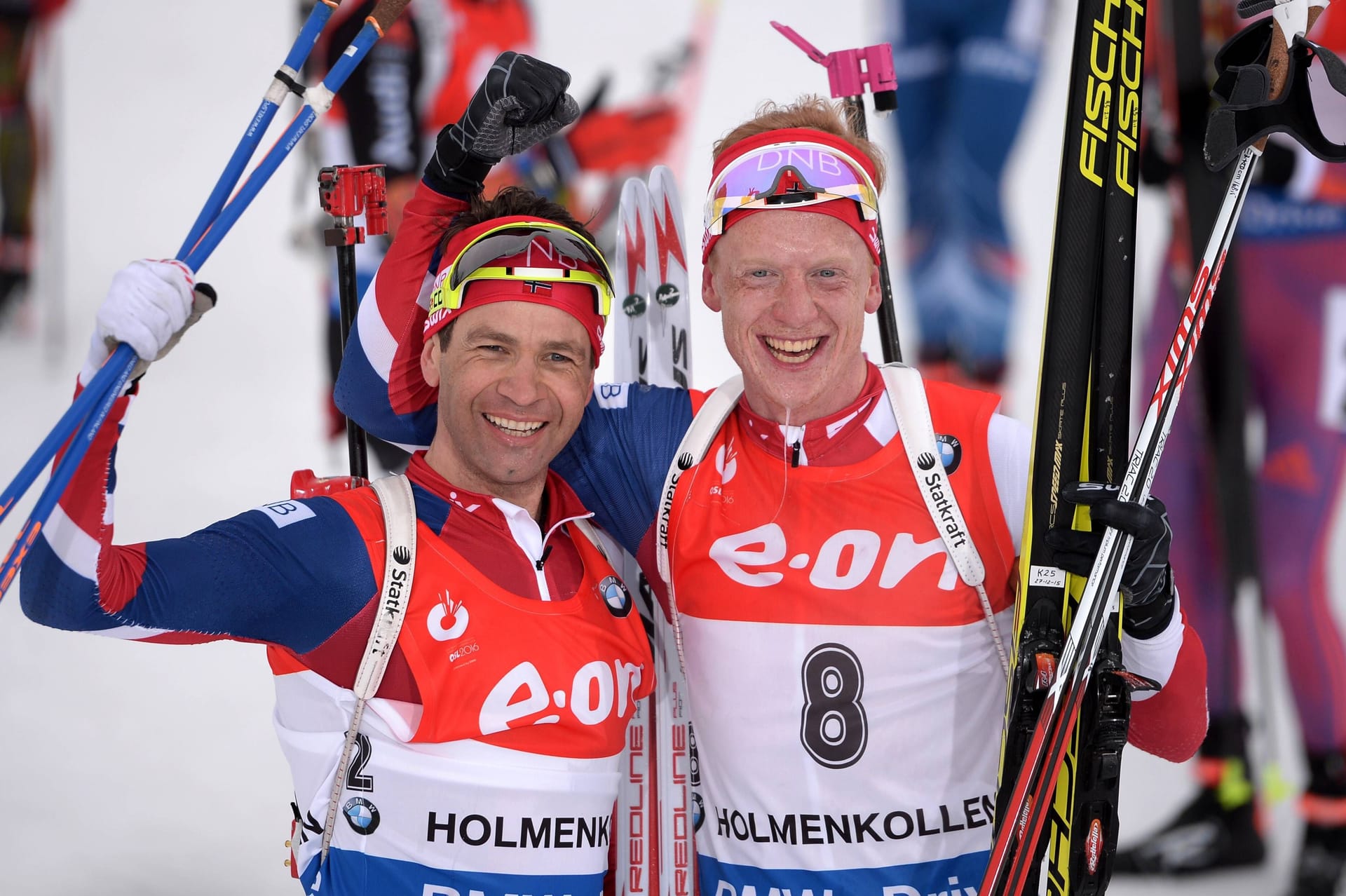 Wer ist der größte Biathlet aller Zeiten? Uschi Disl sieht Ole Einar Björndalen (l.) und Johannes Thingnes Bö (r.) mittlerweile auf einer Stufe.