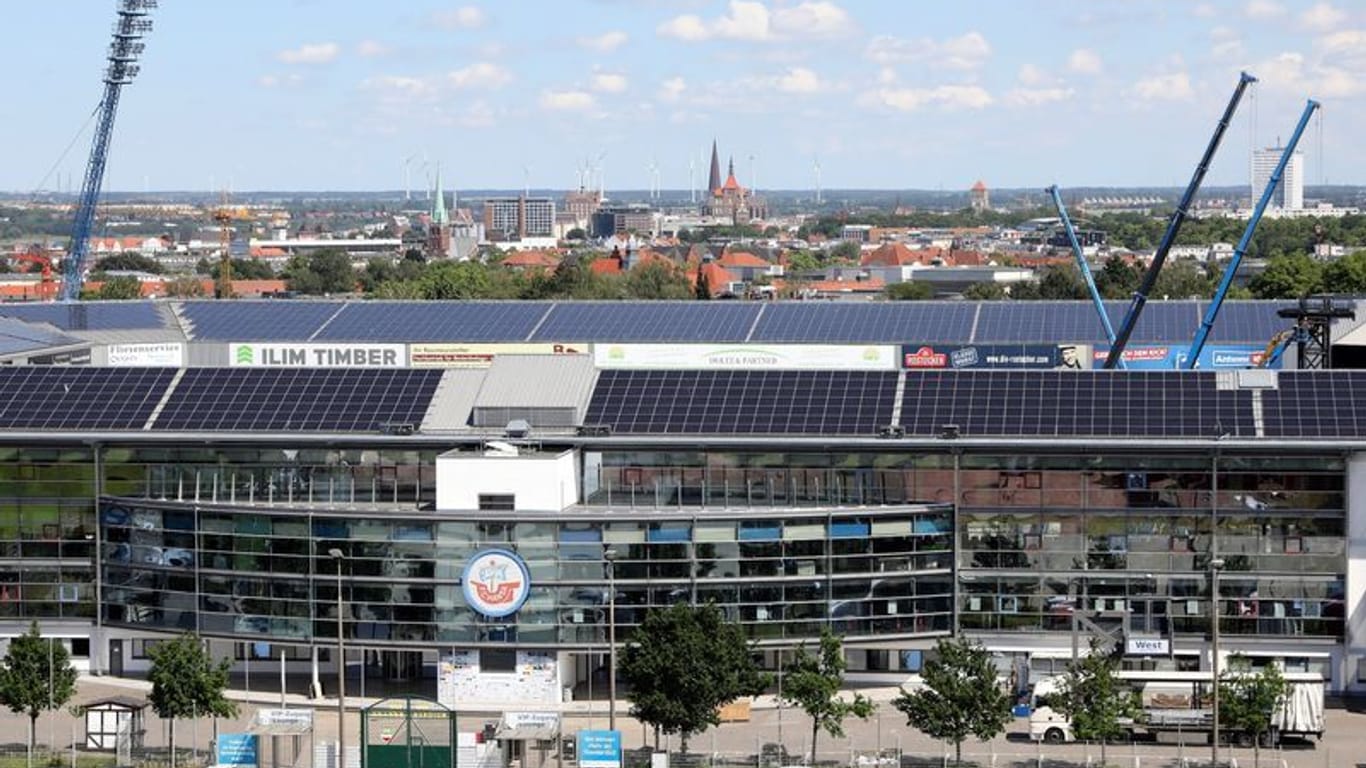 Das Ostseestadion in Rostock (Archivbild): Die Polizei sucht Zeugen.