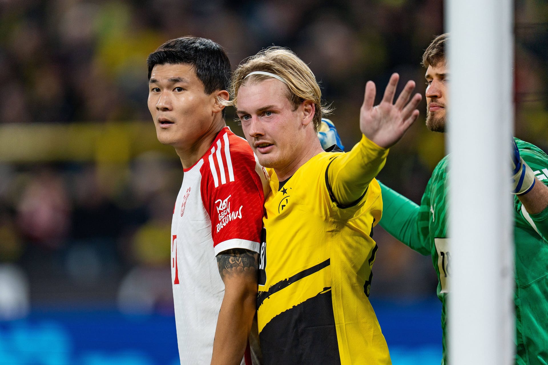 Julian Brandt (67. Minute): Der Spielgestalter stellte in einigen Szenen seine Ballsicherheit zur Schau. Brandt war auch stets bemüht, Lücken in der Bayern-Abwehr ausfindig zu machen. Doch aufgrund der strukturellen Schwächen im BVB-System konnte auch der oftmals so starke Brandt wenig ausrichten. Note: 4