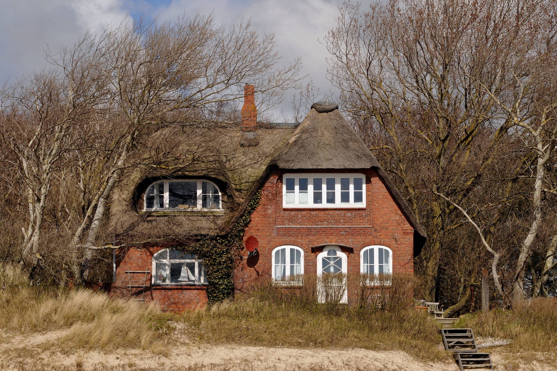 Das Haus "Redlefsen" am Südstrand auf Föhr: Hier zog sich der Psychiater Viktor Larenz zurück.