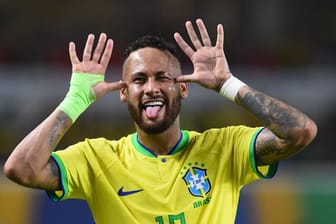 Neymar: Der Brasilianer ist für ausgefallene Frisuren bekannt.