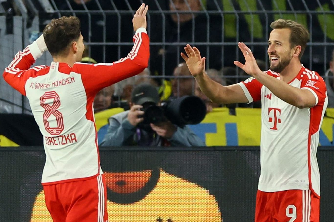 Harry Kane und Leon Goretzka: Die beiden gehörten beim 4:0 im Topspiel gegen Dortmund zu den besten Akteuren des FC Bayern.