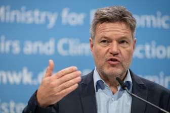 Robert Habeck (Archivbild): Der Bundesminister für Wirtschaft und Klimaschutz hat am Dienstag die Pläne zum Wasserstoffkernnetz in Deutschland vorgestellt.