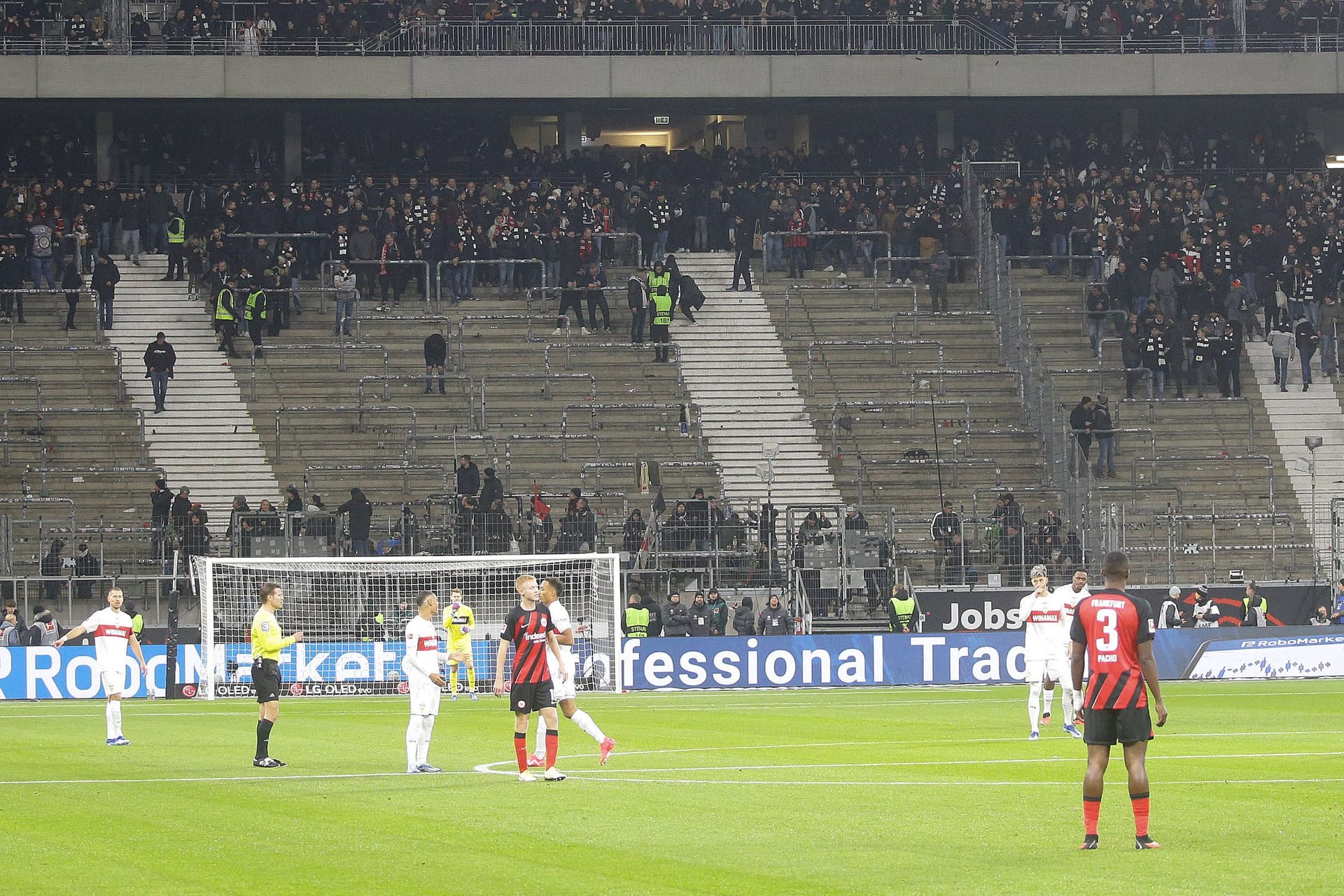 Der VfB Stuttgart gewann das Topspiel gegen Eintracht Frankfurt.
