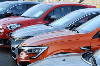 Immer teurer: Europas größte Autohersteller haben die Preise ihrer Neuwagen kräftig erhöht.