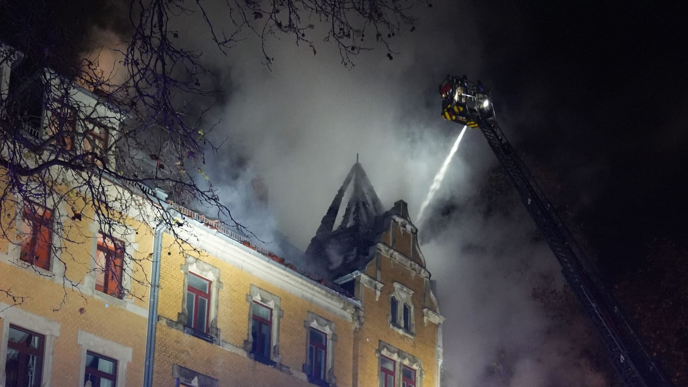 Alle Bewohner des Hauses in der Wernerstraße wurden evakuiert.