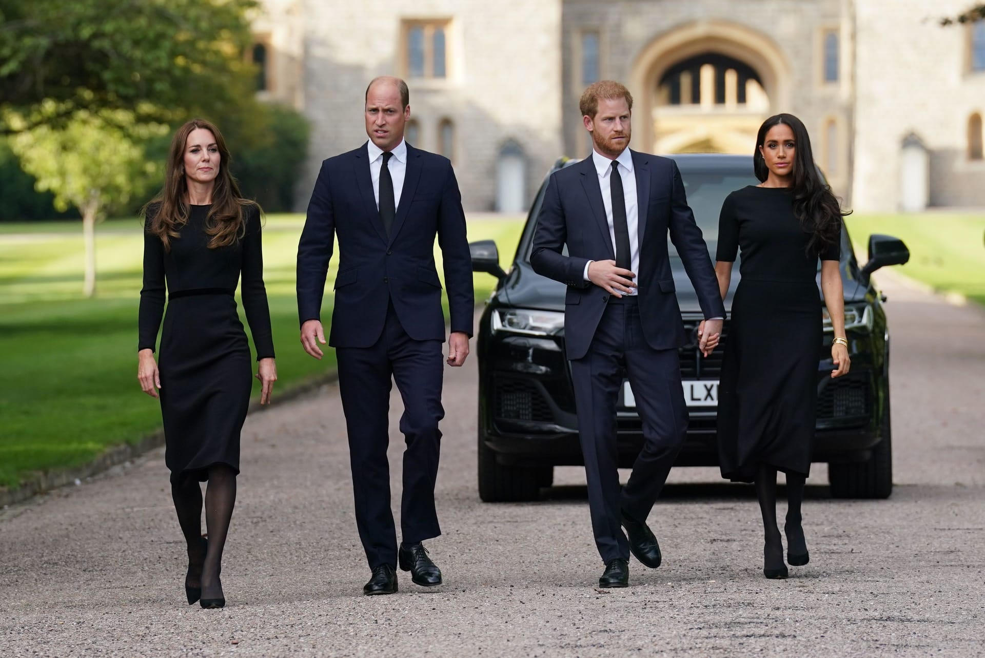 Prinzessin Kate, Prinz William, Prinz Harry und Herzogin Meghan: Kurz nach dem Tod von Queen Elizabeth II. im September 2022 zeigten sich die "Fab Four" gemeinsam in der Öffentlichkeit.