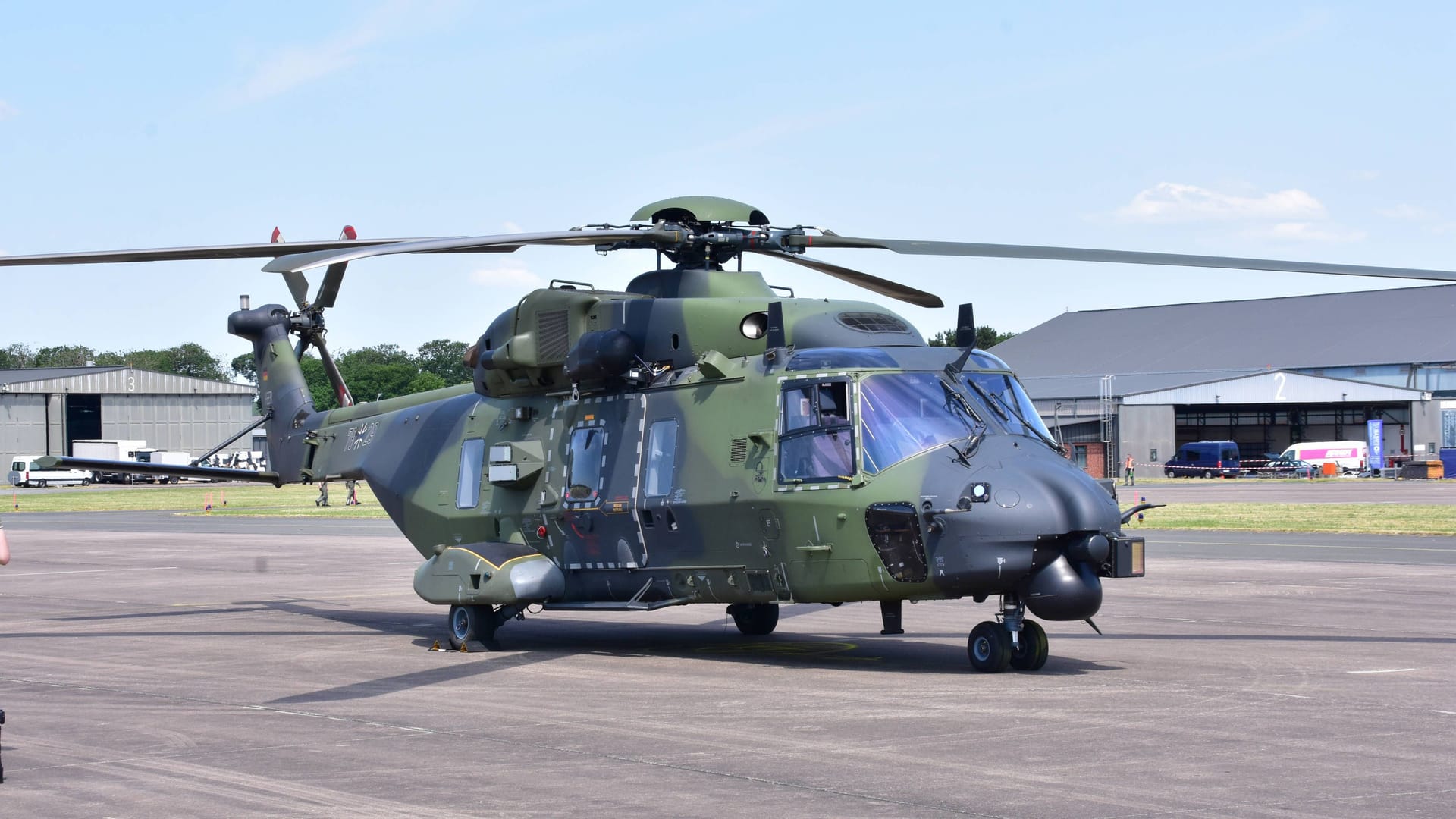 NH-90 Transporthubschrauber (Archivbild): Die Marine übernimmt damit Rettungsdienstaufgaben. NH-90 Transporthubschrauber (Archivbild): Die Marine übernimmt damit Rettungsdienstaufgaben.
