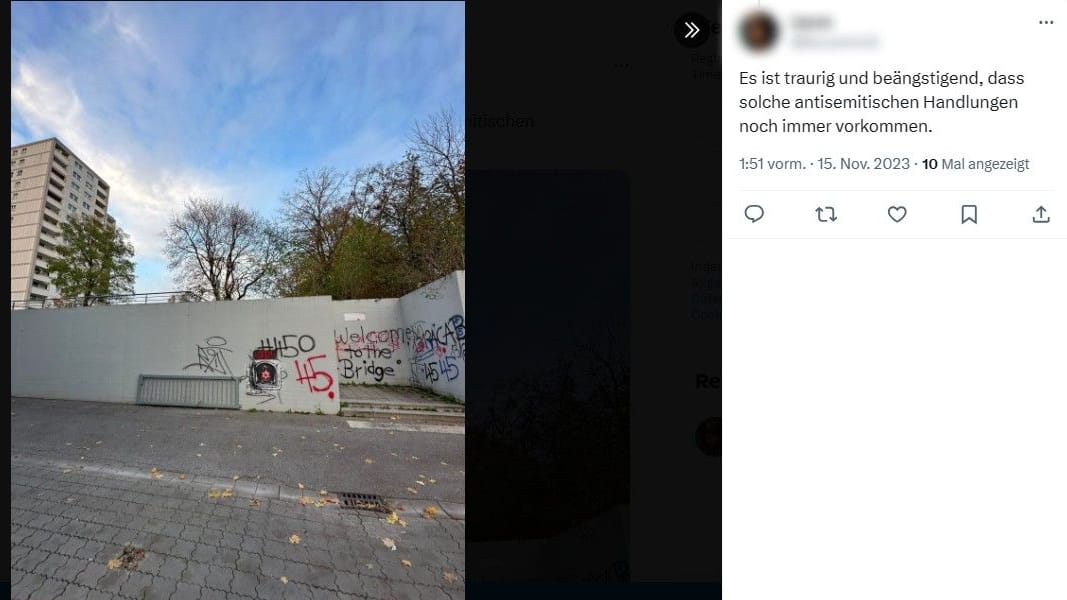 Davidstern in einem Ofen: Bilder solcher Graffiti (hier: links neben der 45) werden von Fake-Accounts verbreitet. Auf anderen Fotos ist das Motiv gut erkennbar.