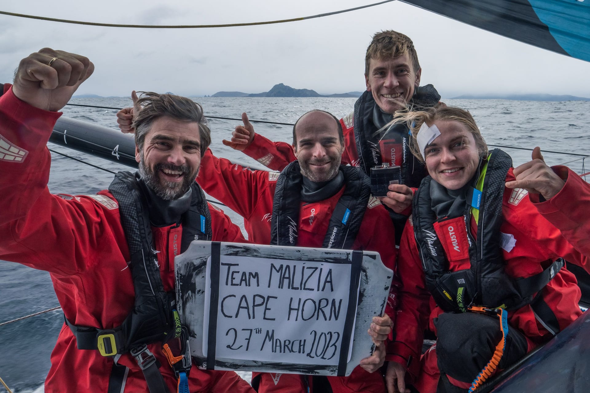 Boris Herrmann mit Crew: Der Extremsegler will Klima und Umwelt schützen.