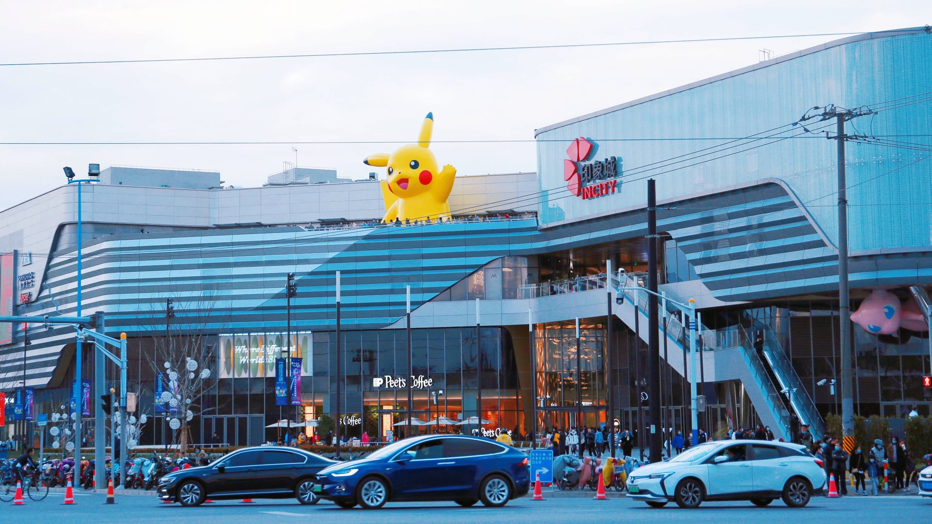 Ein Einkaufszentrum in Shanghai (Symbolbild): Ein Mann hatte sich in einer Mall monatelang häuslich eingerichtet. Ein Einkaufszentrum in Shanghai (Symbolbild): Ein Mann hatte sich in einer Mall monatelang häuslich eingerichtet.