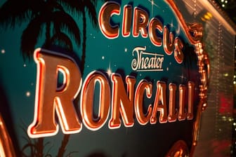 Die Außenansicht des Roncalli-Weihnachtszirkus (Archivbild): Der Kölner Zirkus ist erstmalig in den USA zu Gast.