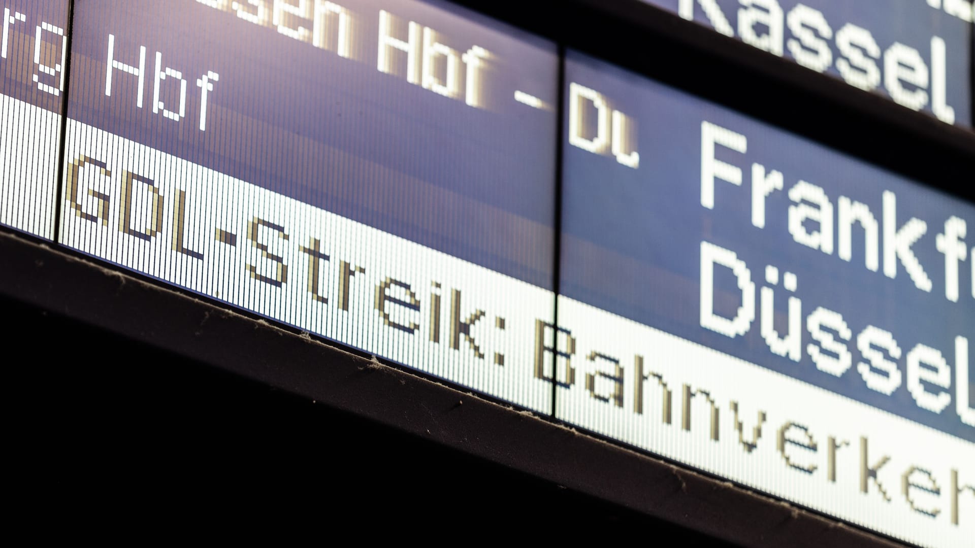 Bahnstreik der GDL beendet: Für Fahrgäste wahrscheinlich nur ein vorläufiges Aufatmen. Bahnstreik der GDL beendet: Für Fahrgäste wahrscheinlich nur ein vorläufiges Aufatmen.