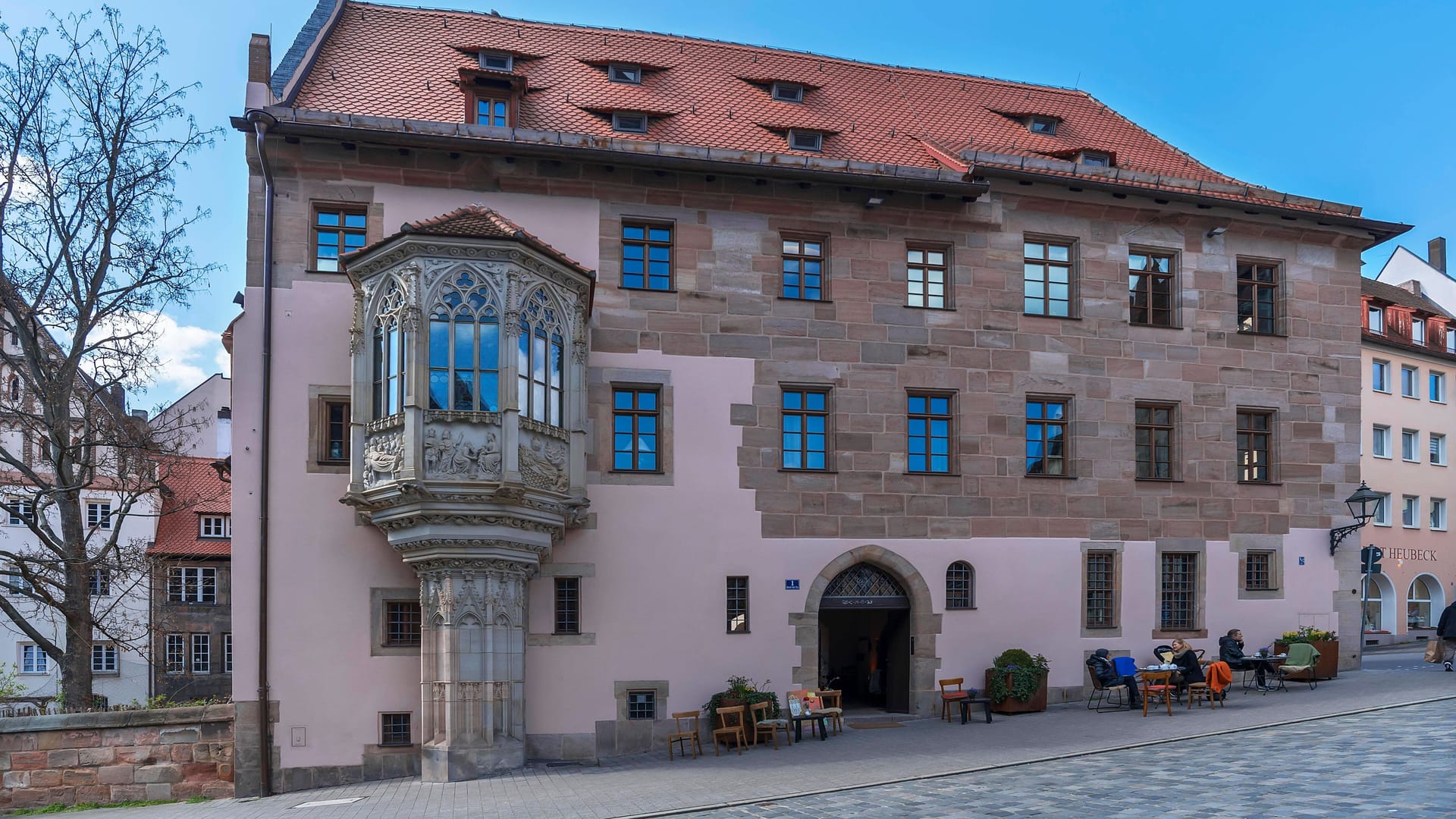 Der Sebalder Pfarrhof mit dem Sebaldus Chörlein.