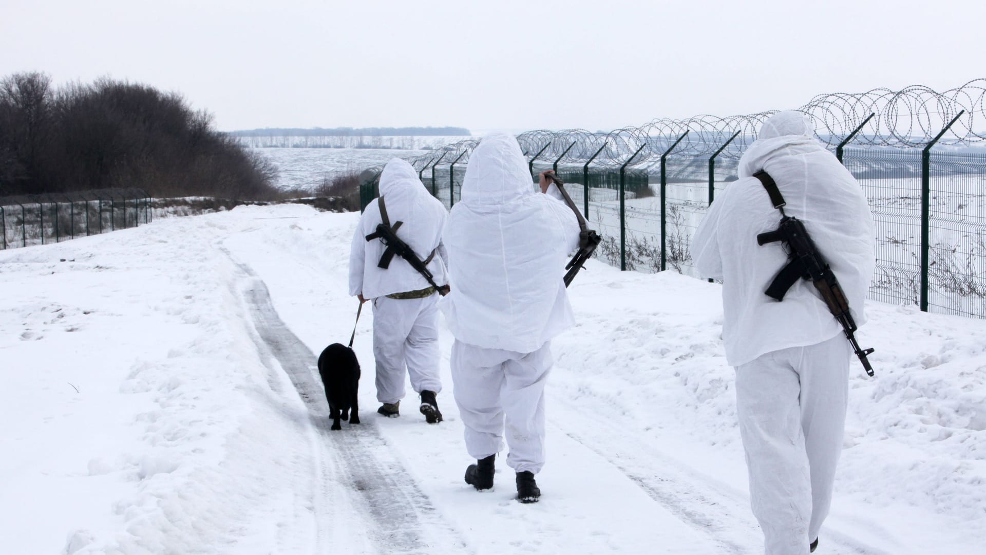 Ukraine Grenzbeamte (Symbolbild): Sie schauen nicht nur nach Eindringlingen, sondern auch nach Deserteuren.