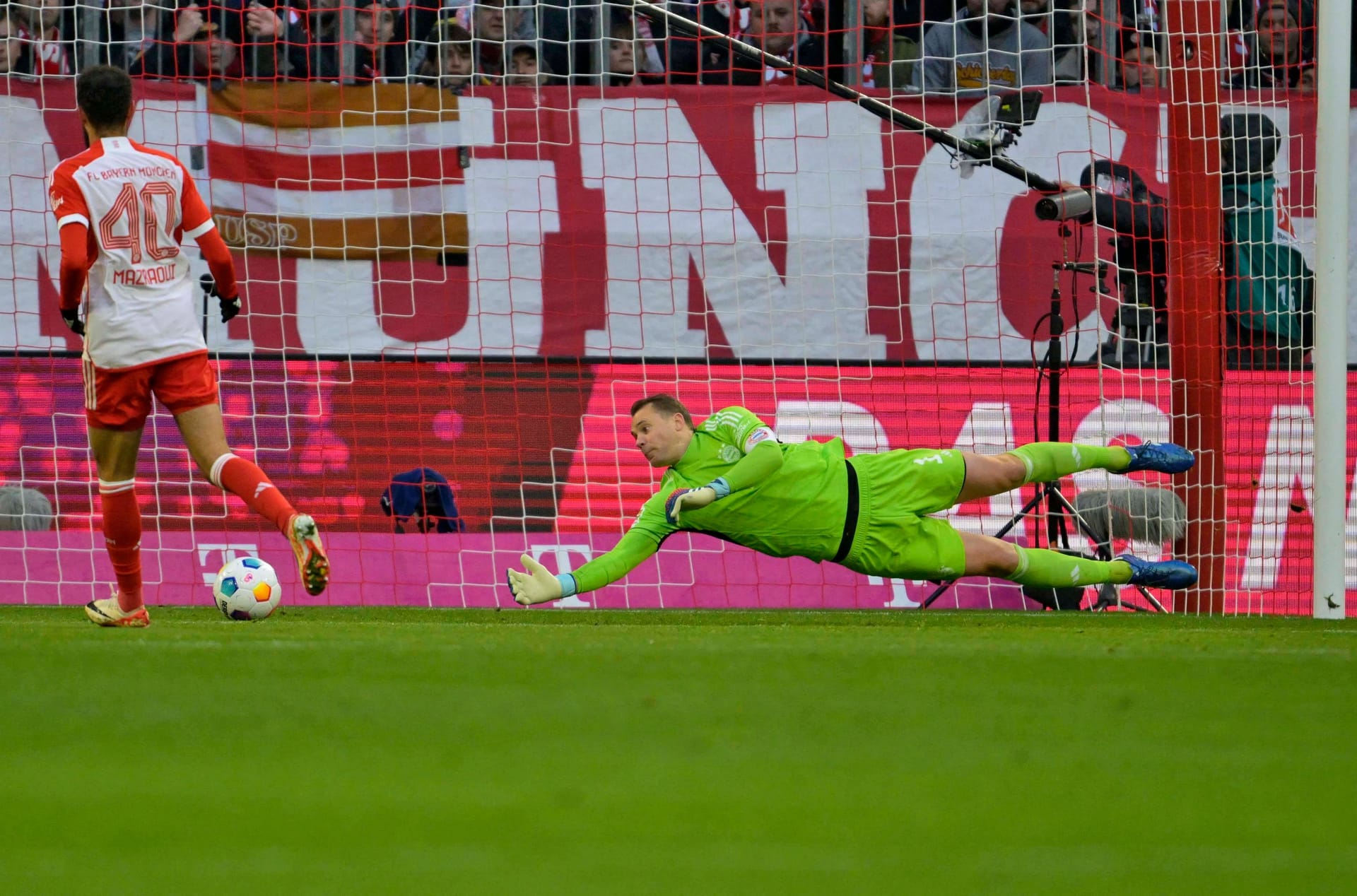 Manuel Neuer: Er konnte nichts für die Gegentore.