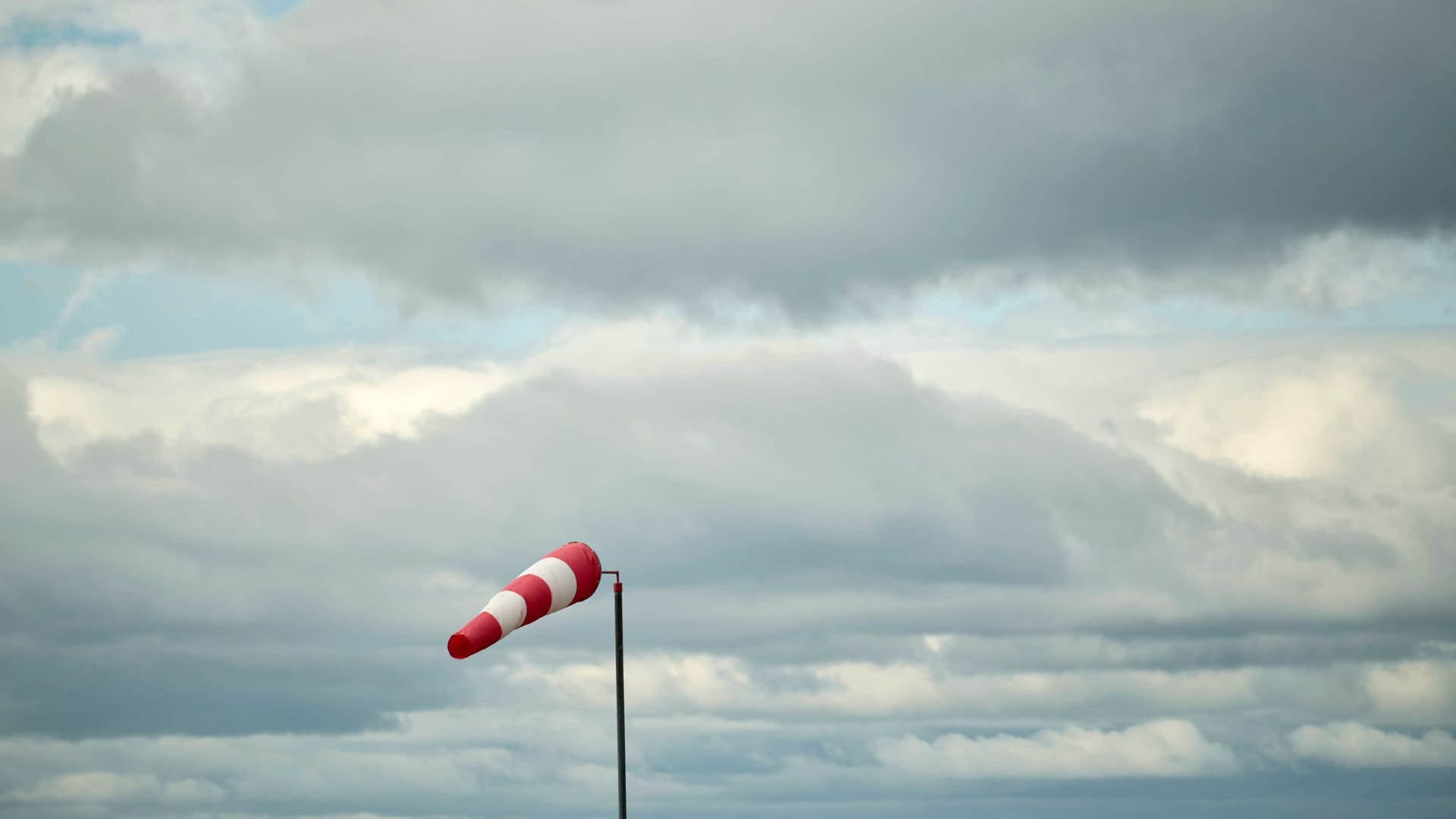 Wind im Norden: In Niedersachsen war es am Dienstag ungemütlich.