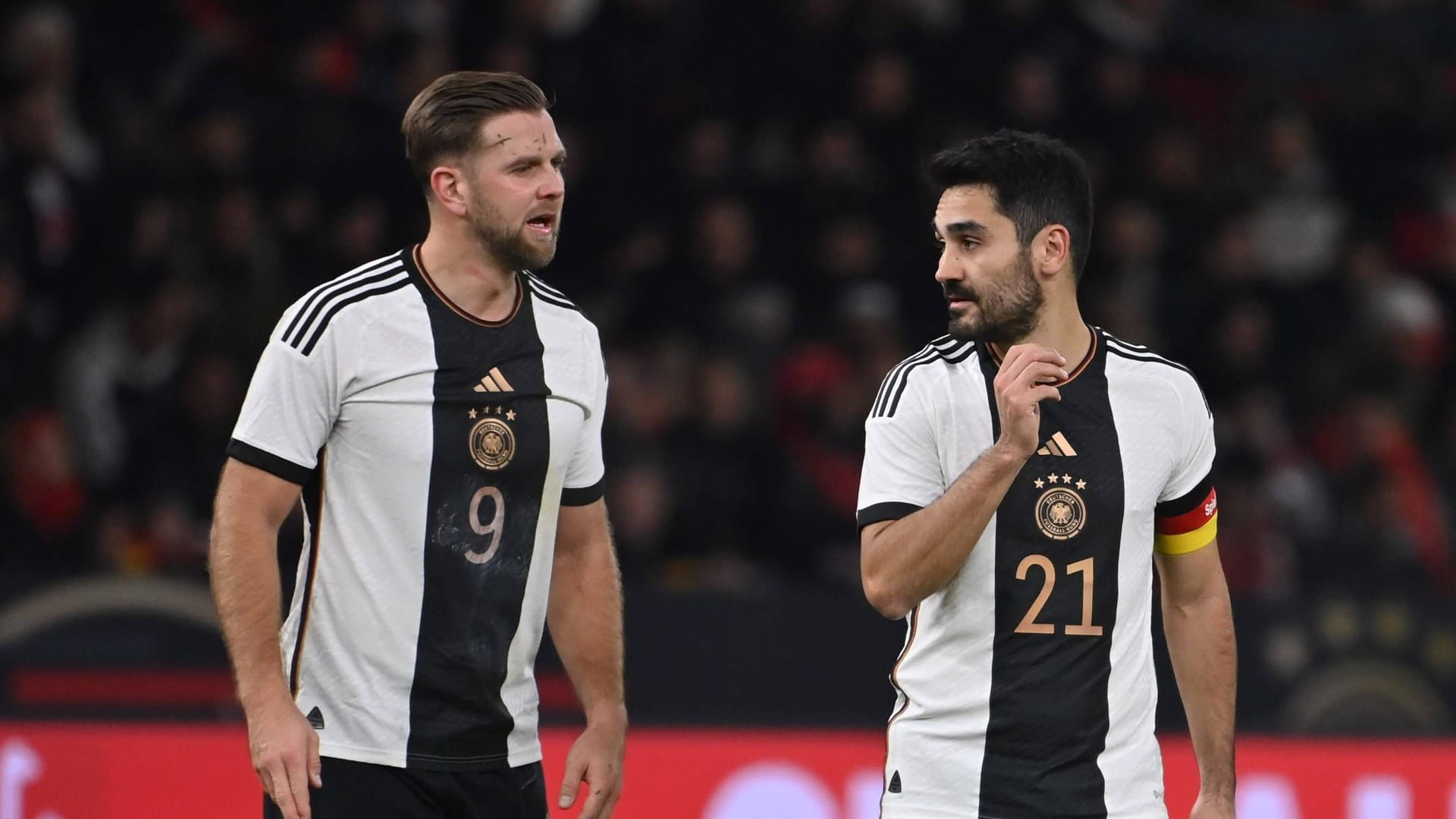 Niclas Füllkrug (l.) und İlkay Gündoğan: Sie verloren die letzten beiden Spiele mit der DFB-Elf.