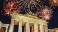 Silvester 2023 am Brandenburger Tor in Berlin: Feuerwerk, Preise, Live-Acts