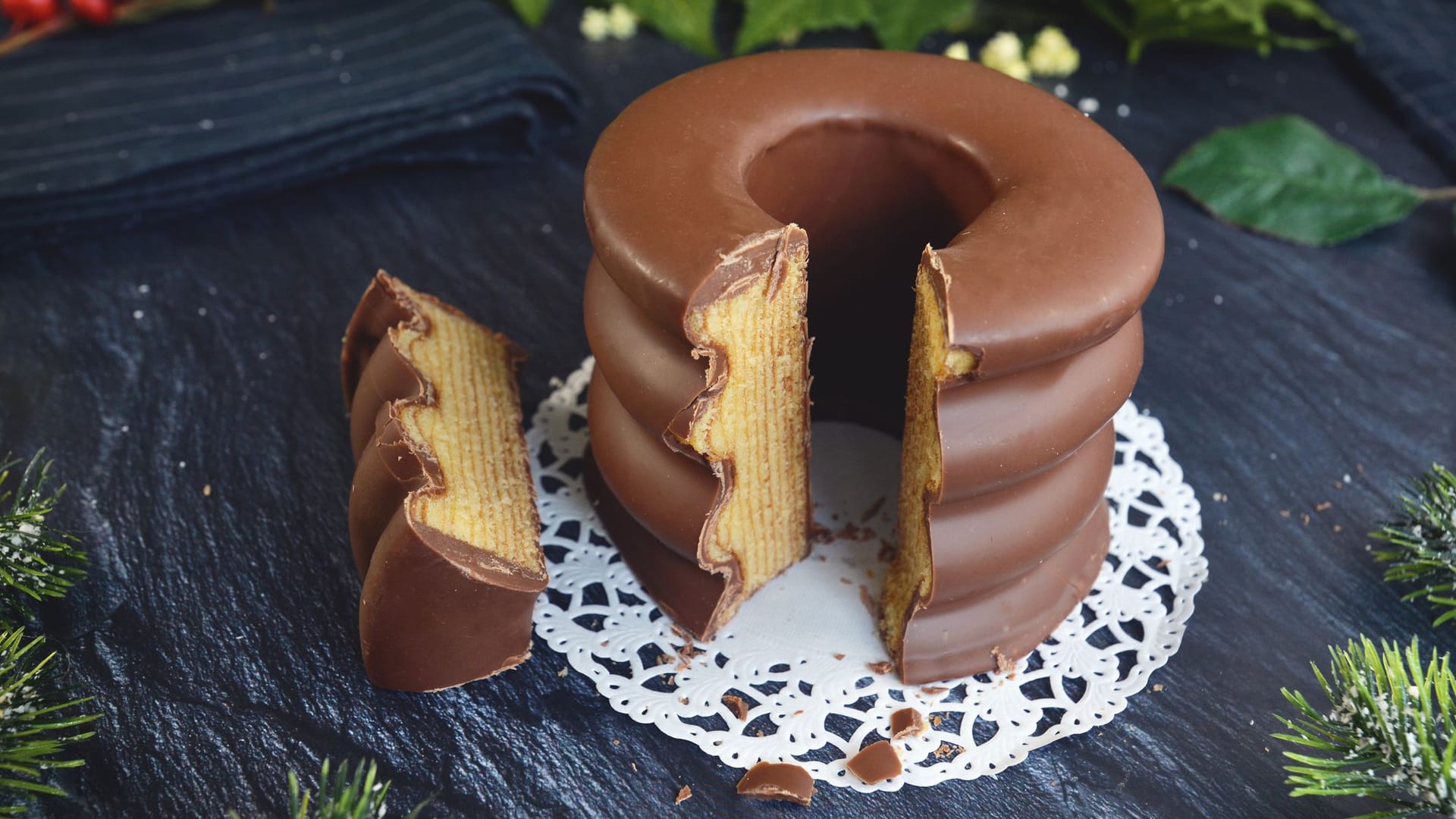 Traditioneller Baumkuchen: Schneiden Sie ihn nicht senkrecht an.