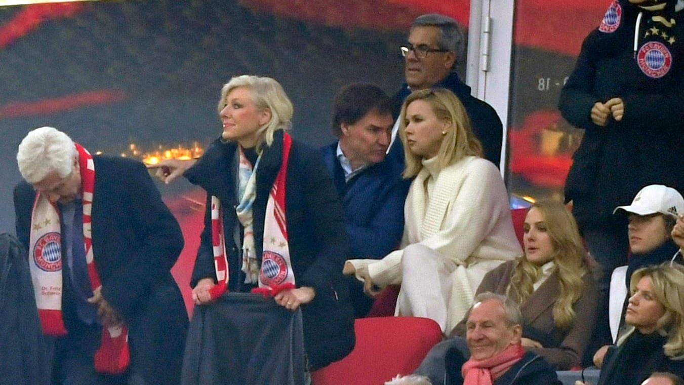 November 2019: Maschmeyer und Ferres auf der Ehrentribüne der Münchner Allianz-Arena.