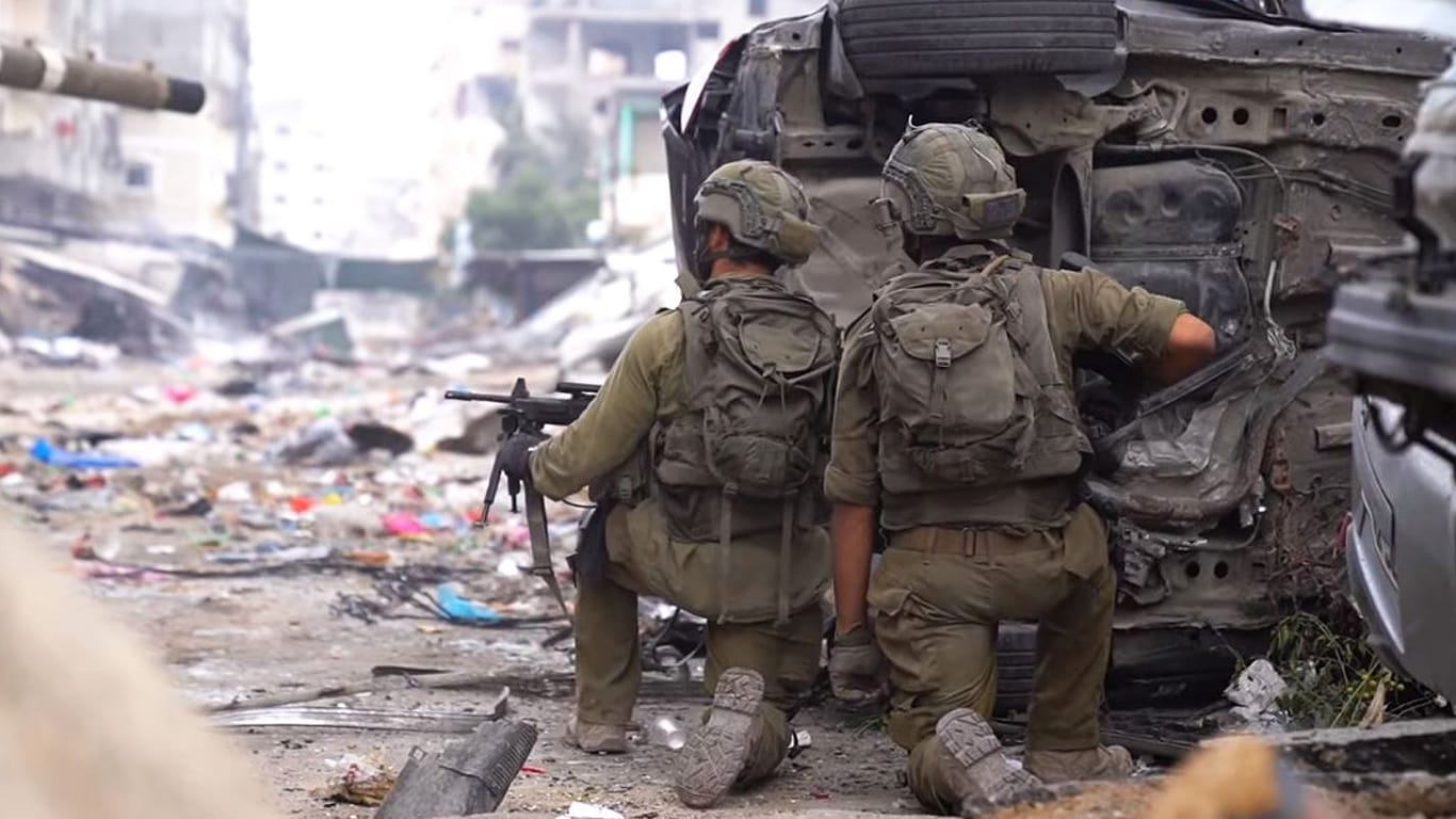 Israelische Soldaten in Gaza: Die Armee führt im Al-Schifa-Krankenhaus nach eigenen Angaben eine "gezielte Operation" gegen die Hamas durch.