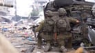 Israelische Soldaten in Gaza: Die Armee führt im Al-Schifa-Krankenhaus nach eigenen Angaben eine "gezielte Operation" gegen die Hamas durch.
