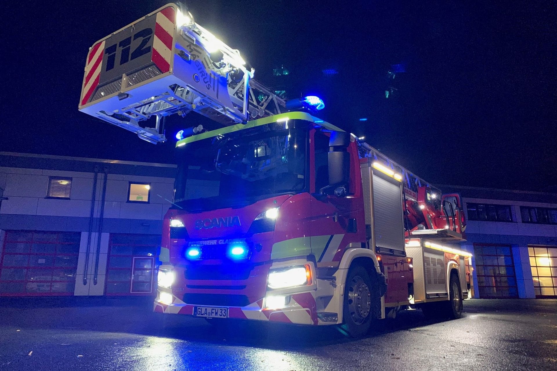 Mit einem solchen Fahrzeug wurde die Feuerwehr Gladbeck am Montag zu einem Crash auf der A2 gerufen.