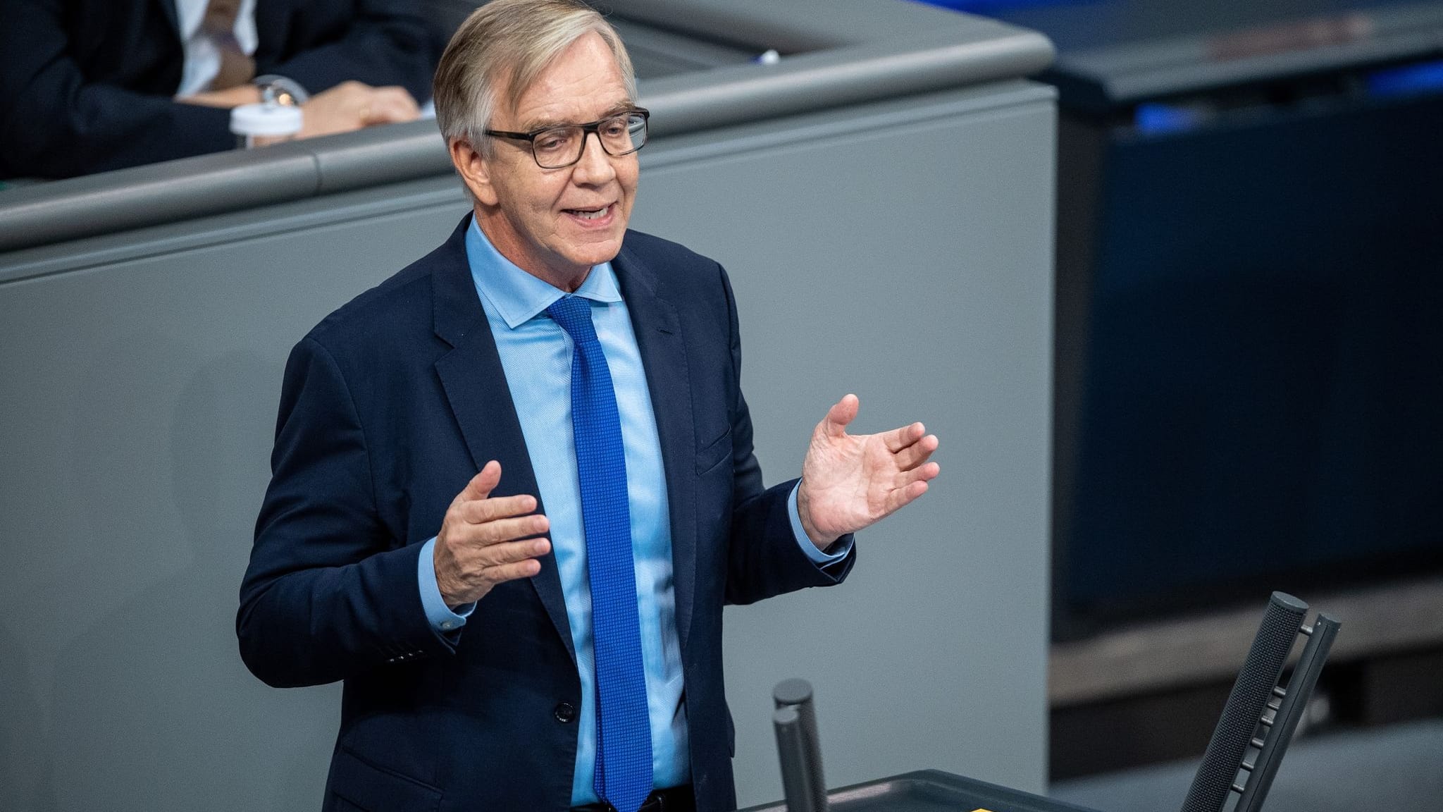 Parteien | Linke stellen Antrag auf Gruppen-Bildung im Bundestag