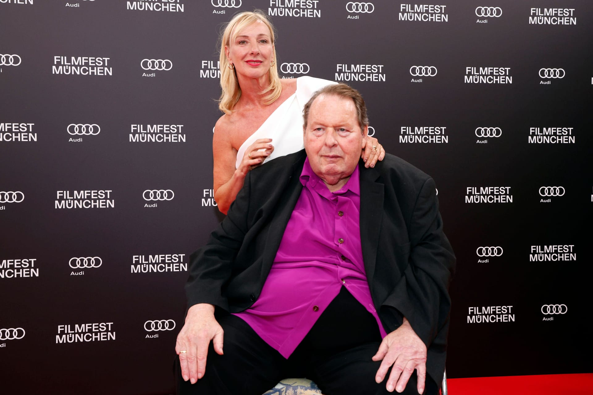 Ottfried Fischer mit Ehefrau Simone Brandlmeier beim 40. Filmfest München im Juni 2023