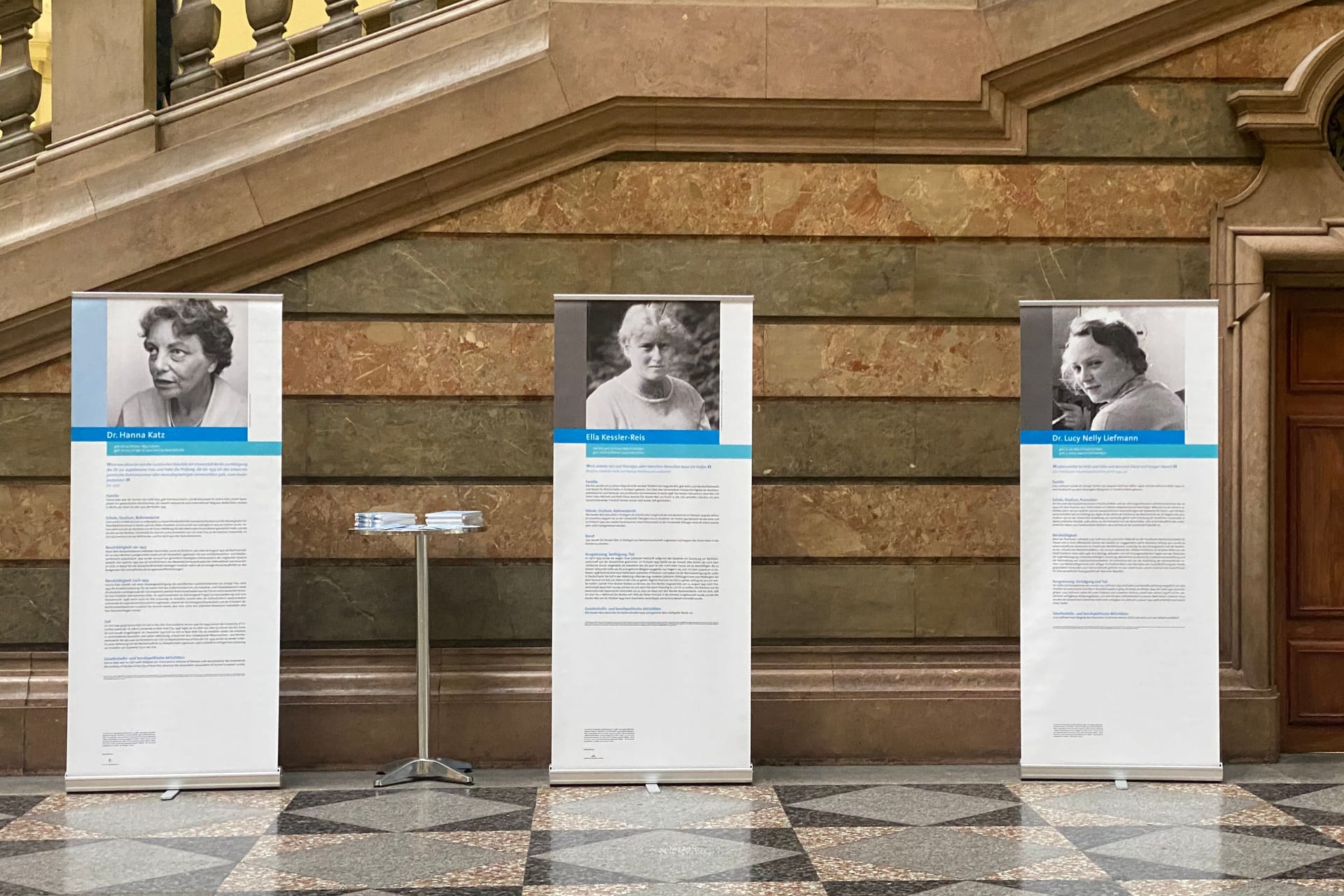 Ausstellung im Justizpalast München: Diese 17 Frauen jüdischer Herkunft ergriffen einen juristischen Beruf.